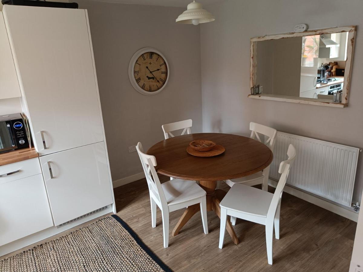 3 Bedroom Townhouse Near Bicester Village 外观 照片