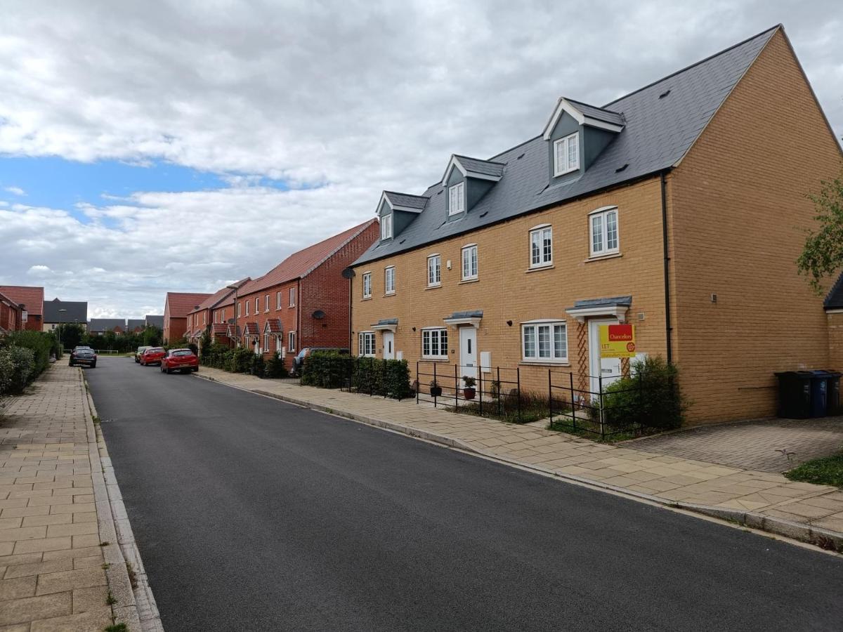 3 Bedroom Townhouse Near Bicester Village 外观 照片
