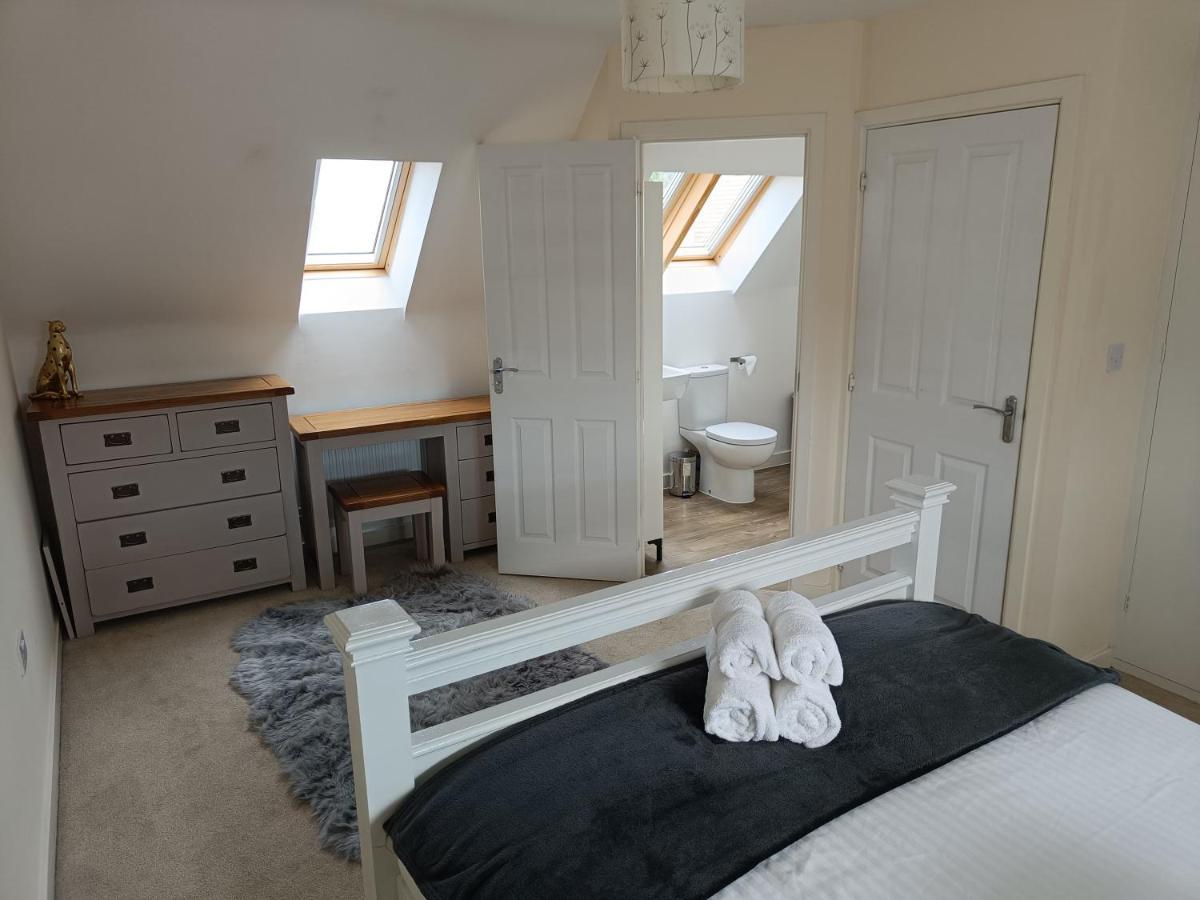 3 Bedroom Townhouse Near Bicester Village 外观 照片