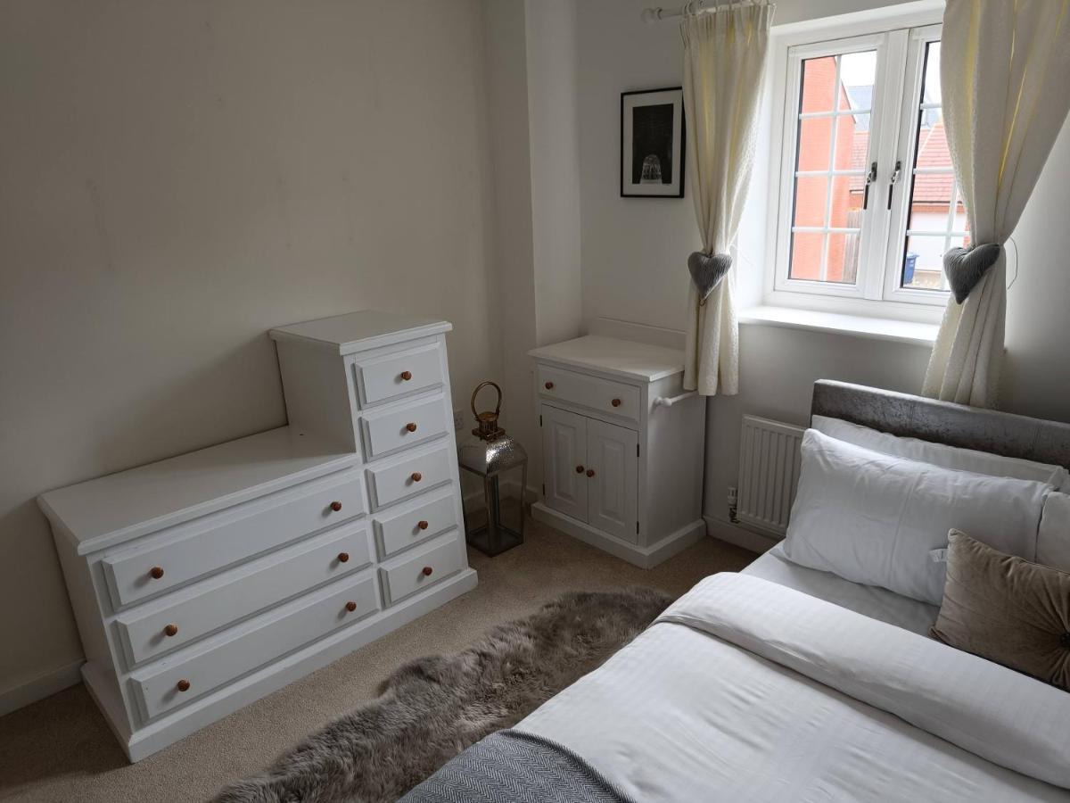3 Bedroom Townhouse Near Bicester Village 外观 照片